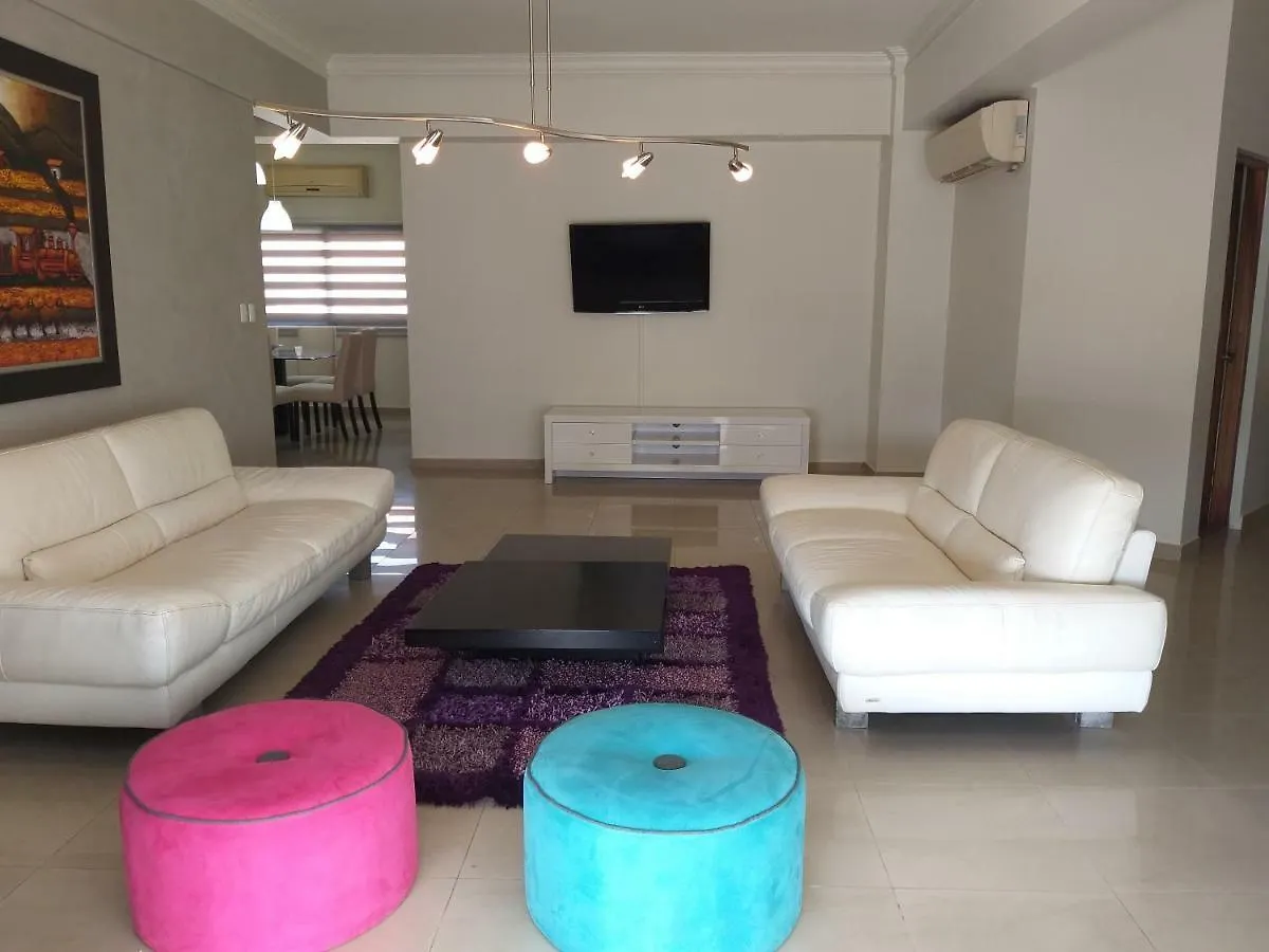 Hotel Torre Paomidi Apt. 7A Santo Domingo